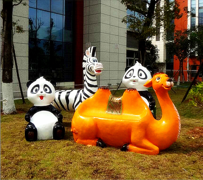 商場(chǎng)卡通美陳